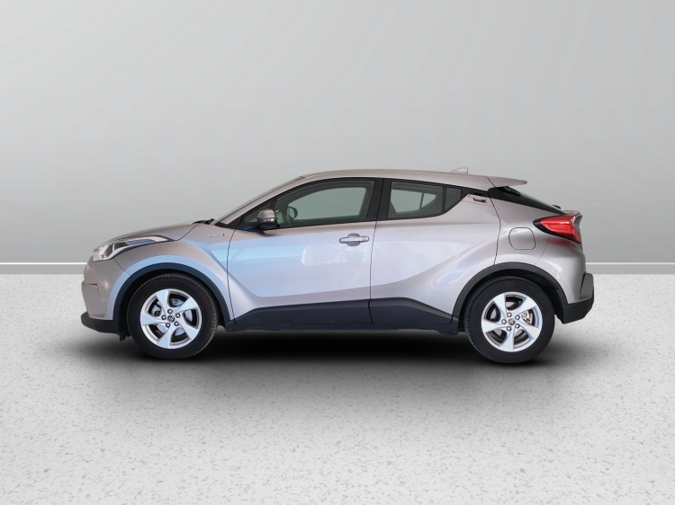 3 - Toyota C-HR C-HR 1.8h Business 2wd e-cvt