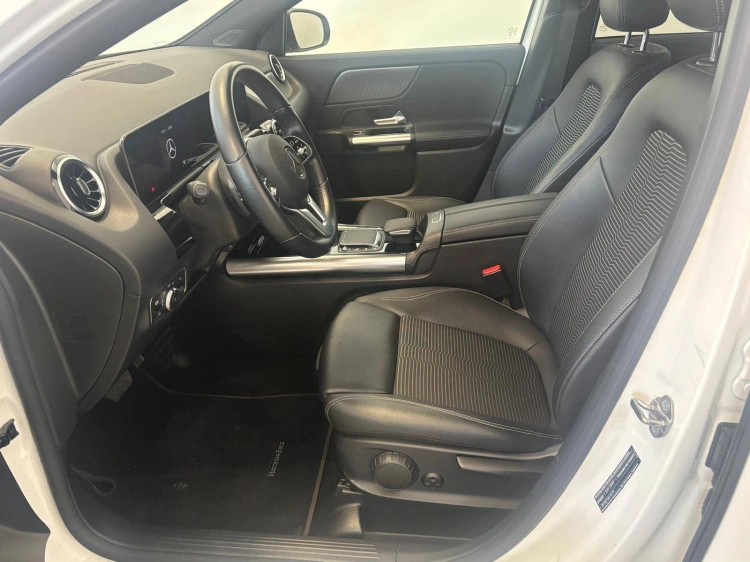 12 - Mercedes-Benz GLA 200 d Sport Plus auto