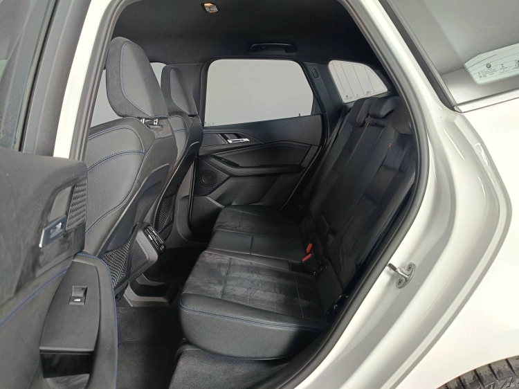 9 - BMW Serie 2 220i Active Tourer mhev 48V Msport auto