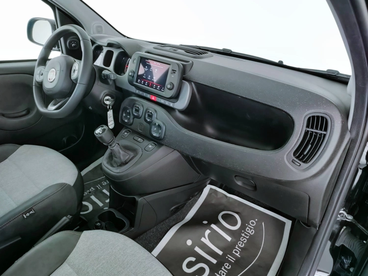 12 - Fiat Panda Panda 1.0 firefly hybrid Cross s&s 70cv 5p.ti