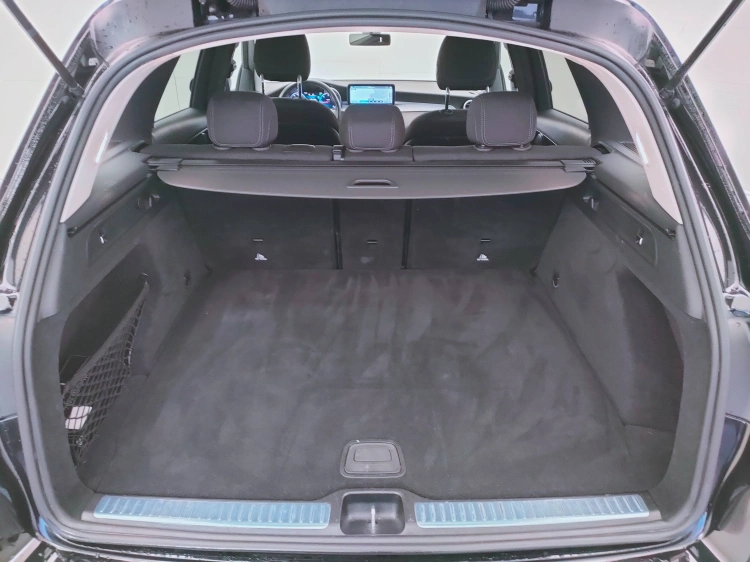 5 - Mercedes-Benz GLC 220 d Sport 4matic auto