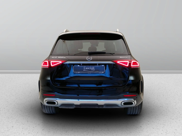 4 - Mercedes-Benz GLE 300 d Premium 4matic auto