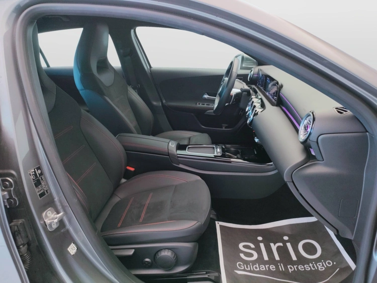 9 - Mercedes-Benz Classe A 250 e con tecnologia ibrida EQ