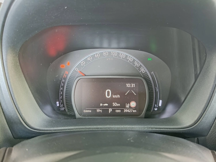 12 - Toyota Aygo X Aygo X 1.0 Active 72cv s-cvt
