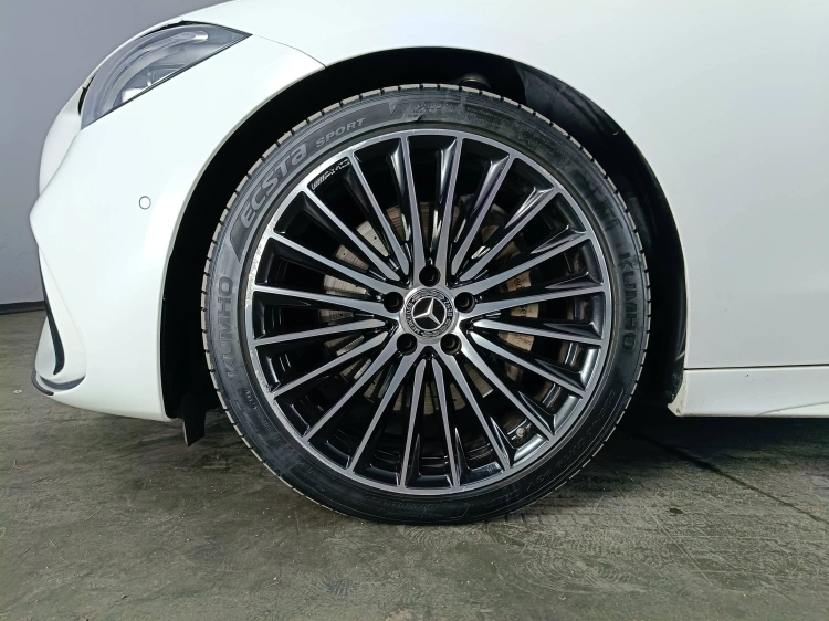 17 - Mercedes-Benz Classe C SW 220 d mhev AMG Line Premium 4matic 197cv auto