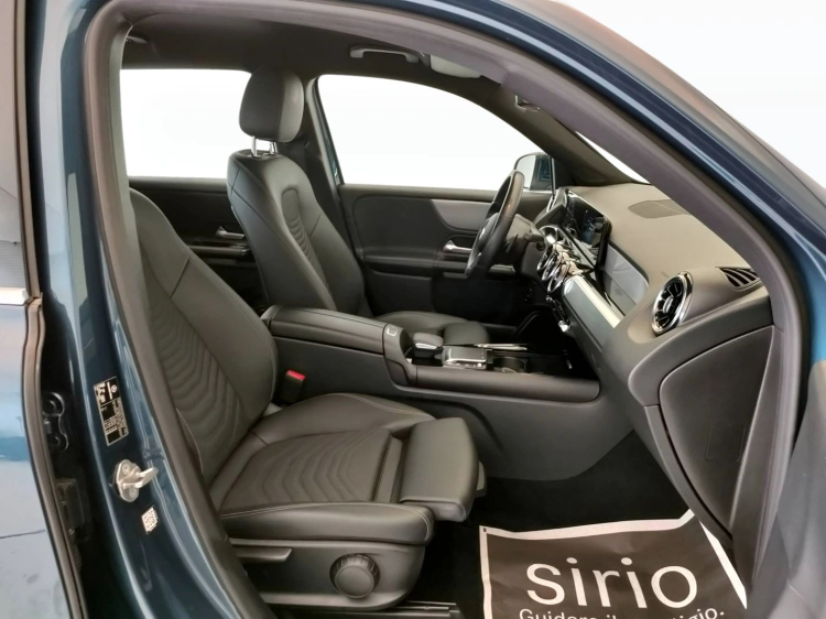 12 - Mercedes-Benz GLB 200 d Sport auto 7p.ti