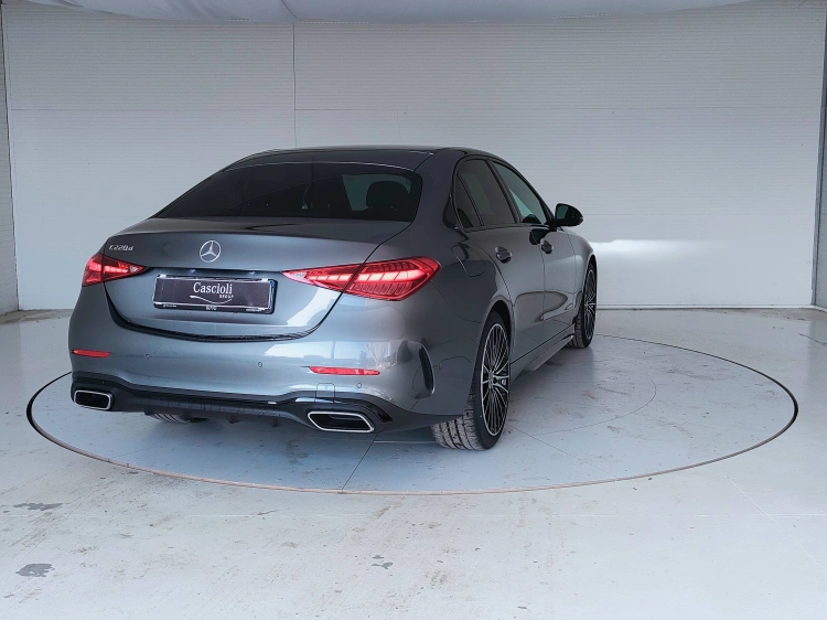 6 - Mercedes-Benz Classe C 220 d mhev AMG Line Advanced 200cv auto