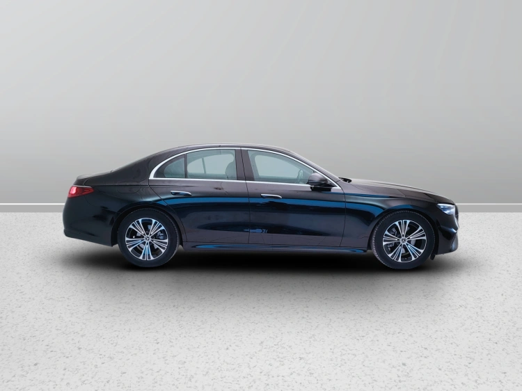 7 - Mercedes-Benz Classe E 220 d Advanced auto