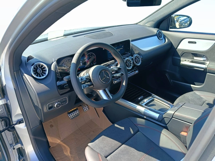 5 - Mercedes-Benz GLA 200 d automatic