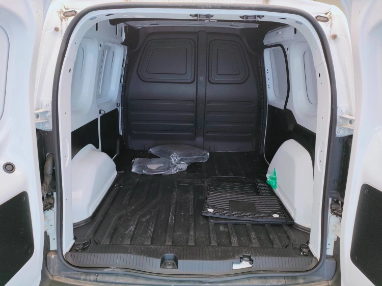 8 - Mercedes Vans eCitan furgone Long 45kWh