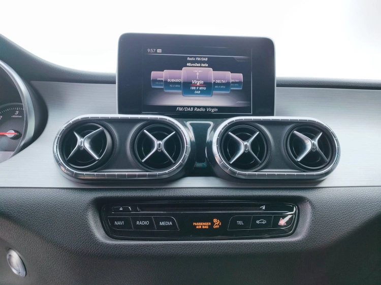 13 - Mercedes-Benz Classe X 350 d Power 4matic auto