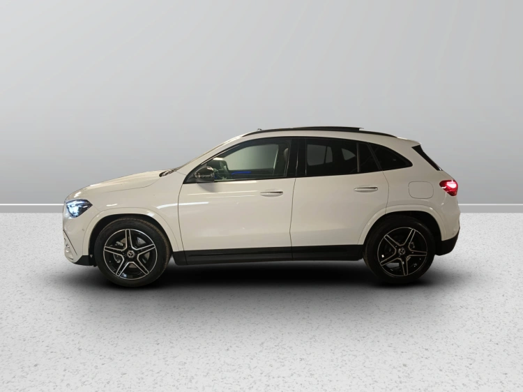 3 - Mercedes-Benz GLA 200 d automatic