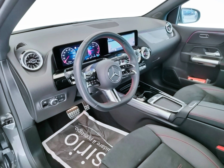 14 - Mercedes-Benz Classe B 180 d AMG Line Premium Plus auto