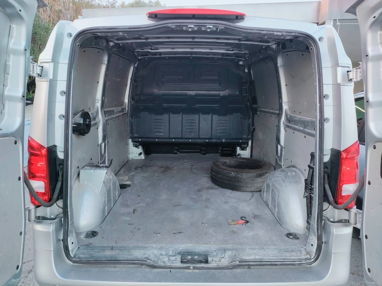 5 - Mercedes Vans Vito 110 cdi compact fwd pro my20
