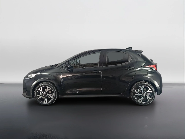 6 - Toyota Yaris Yaris 1.5h Trend