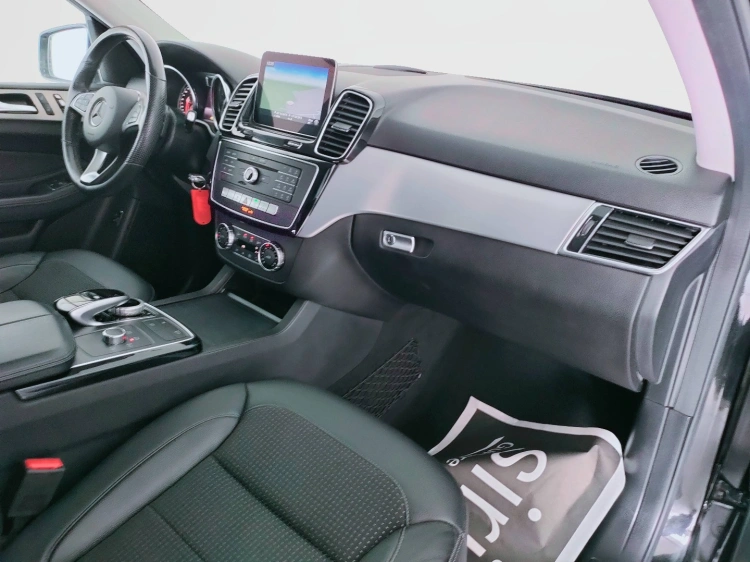 9 - Mercedes-Benz GLE 250 d Sport 4matic auto