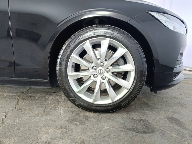 7 - Volvo V90 V90 2.0 D4 Momentum Business Pro awd geartronic