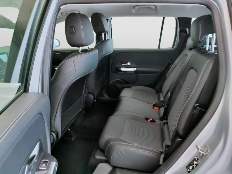 14 - Mercedes-Benz GLB 180 d Progressive Advanced auto