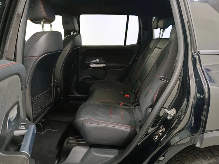 9 - Mercedes-Benz GLB 220 d Premium auto