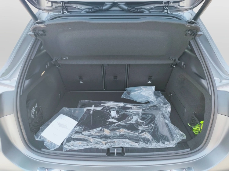 5 - Mercedes-Benz GLA 200 d automatic