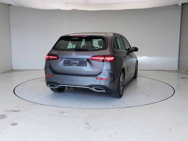 5 - Mercedes-Benz Classe B 180 d AMG Line Advanced Plus auto