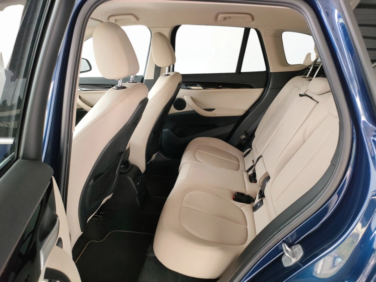 15 - BMW X1 X1 sdrive16d xLine auto
