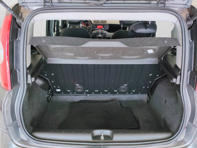 10 - Fiat Panda Panda 1.2 Lounge s&s 69cv my19