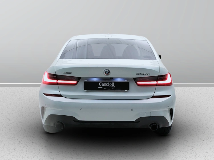 4 - BMW Serie 3 330e xdrive Msport auto