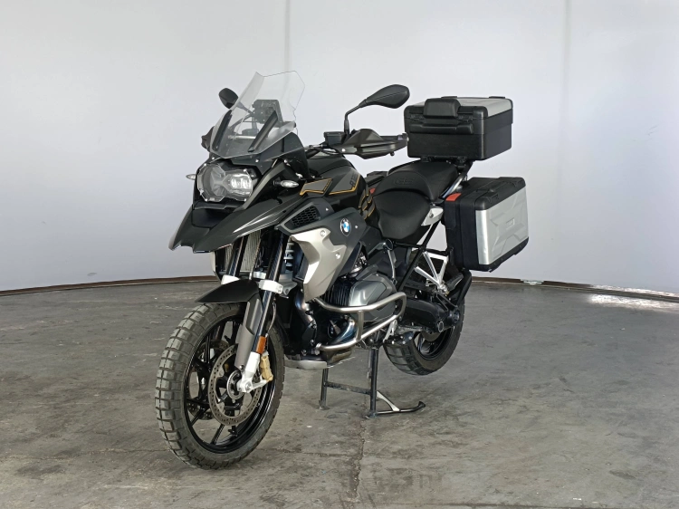 4 - BMW Motorrad GS R 1300 GS
