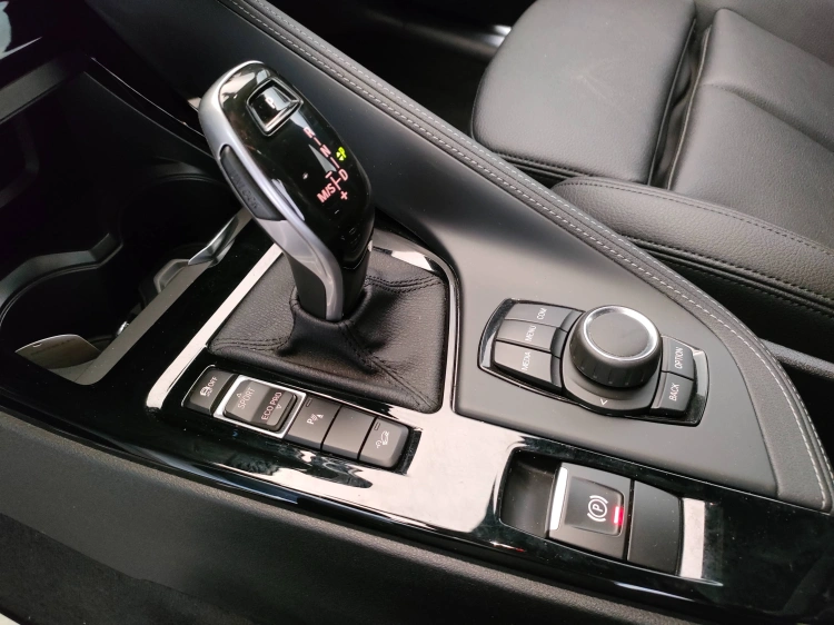 11 - BMW X2 X2 xdrive20d Msport X auto