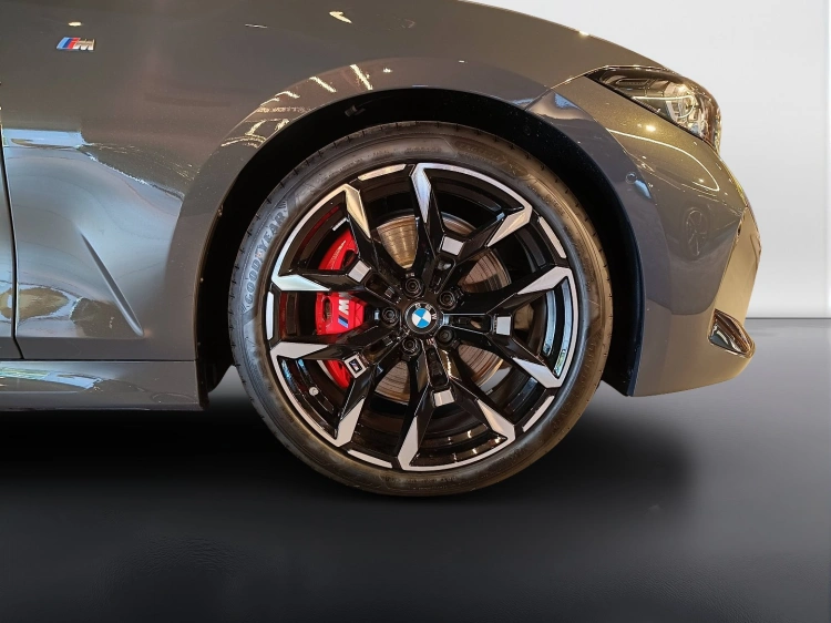 16 - BMW Serie 3 BMW 318d Berlina