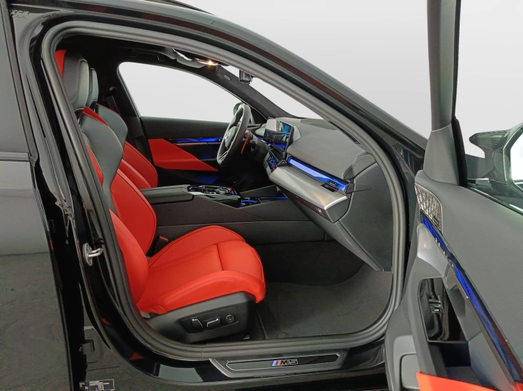 11 - BMW M M5 M5 Touring