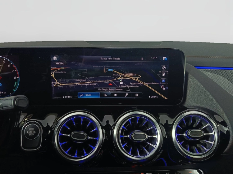 13 - Mercedes-Benz GLA Mercedes 250 e phev (eq-power) Sport Plus auto