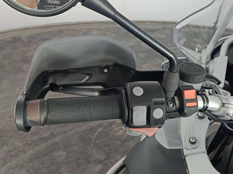 7 - BMW Motorrad GS R 1200 GS Adventure