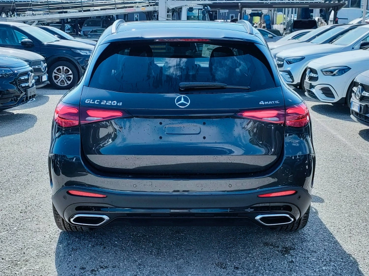 4 - Mercedes-Benz GLC 220 d 4MATIC