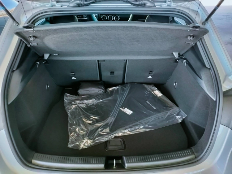 5 - Mercedes-Benz Classe A 180 d Automatic