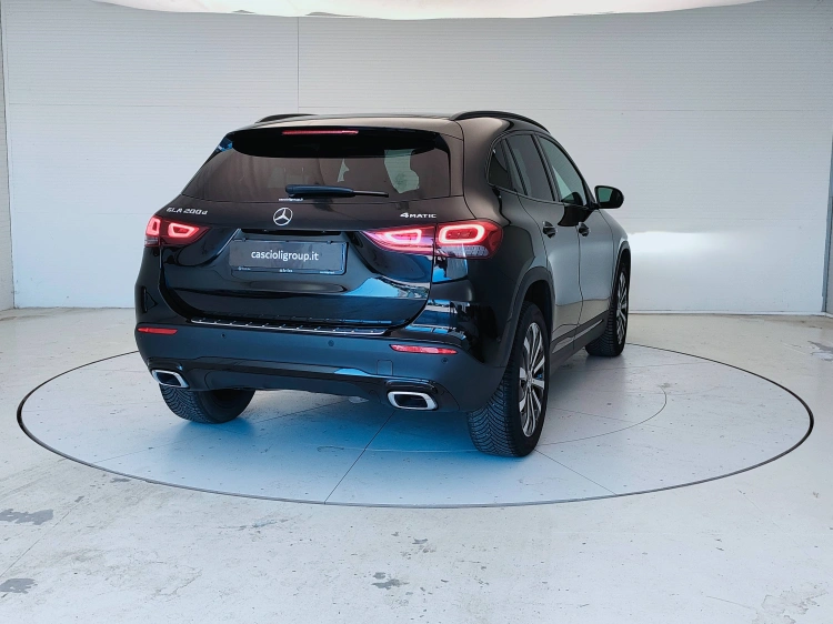 5 - Mercedes-Benz GLA 200 d Sport Plus 4matic auto