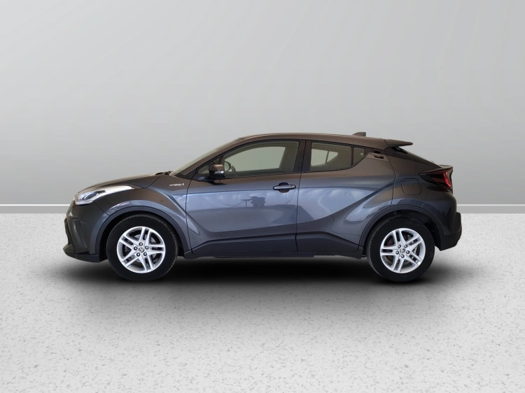 3 - Toyota C-HR C-HR 1.8h Business e-cvt