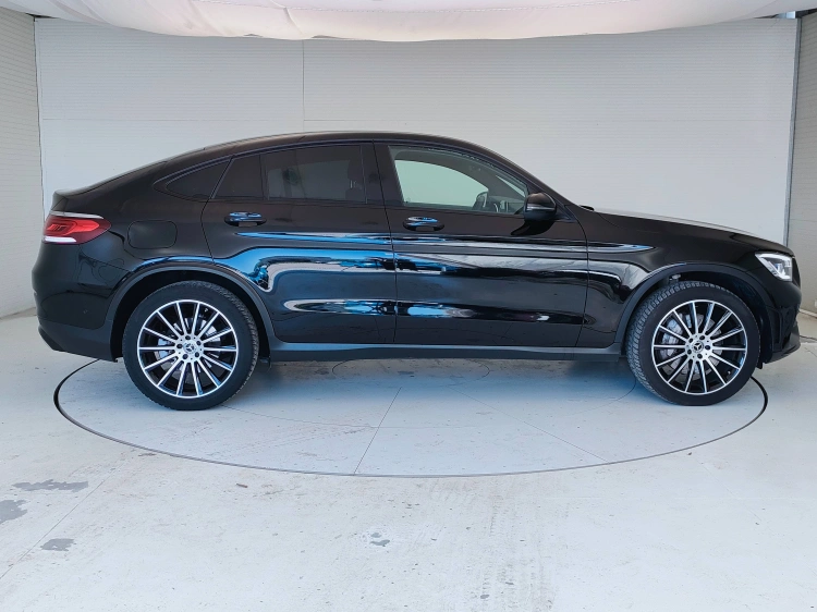 4 - Mercedes-Benz GLC Coupe 220 d Premium 4matic auto