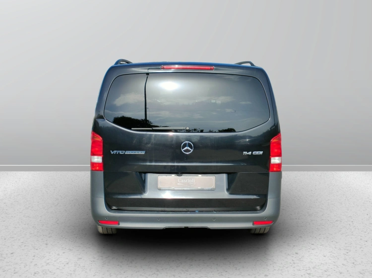 4 - Mercedes Vans Vito 114 cdi long tourer auto my20