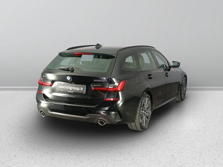 4 - BMW Serie 3 320d Touring mhev 48V xdrive Msport auto