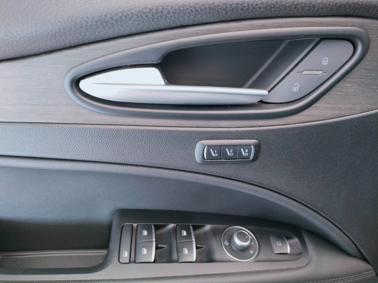 14 - Alfa romeo Stelvio Stelvio 2.2 t Ti rwd 160cv auto