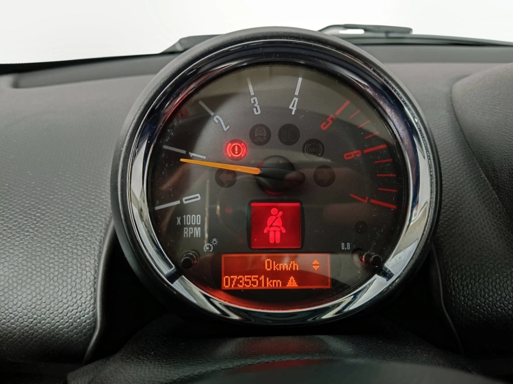 12 - MINI Countryman Mini Countryman 1.6 Cooper D E6