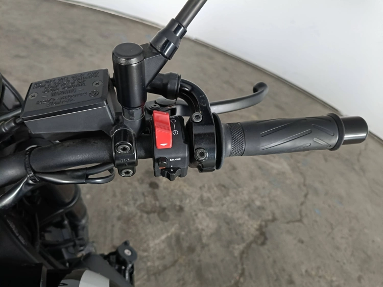 8 - Yamaha XSR XSR 900 Abs my16