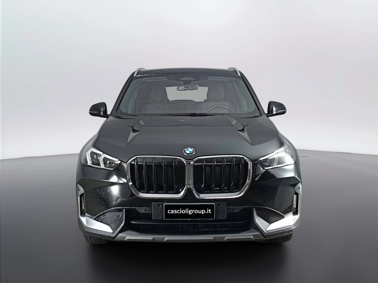 2 - BMW X1 X1 sdrive18d Edition Essence auto