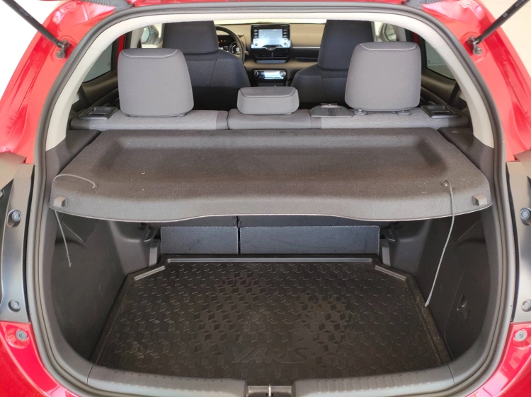5 - Toyota Yaris Yaris 1.5h Trend