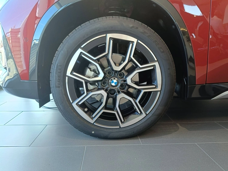 5 - BMW X1 BMW X1 sDrive18d