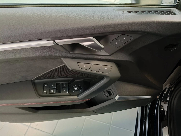 19 - Audi RS3 RS3 Sportback 2.5 tfsi quattro s-tronic