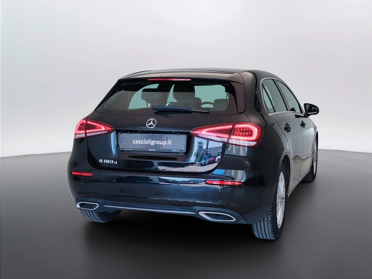 5 - Mercedes-Benz Classe A 180 d Premium auto