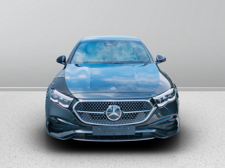 2 - Mercedes-Benz Classe E 220 d 4MATIC